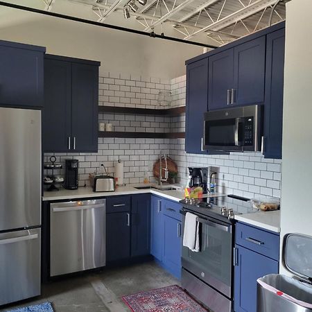Silo View - Heart Of Downtown Apartment Waco Exterior photo